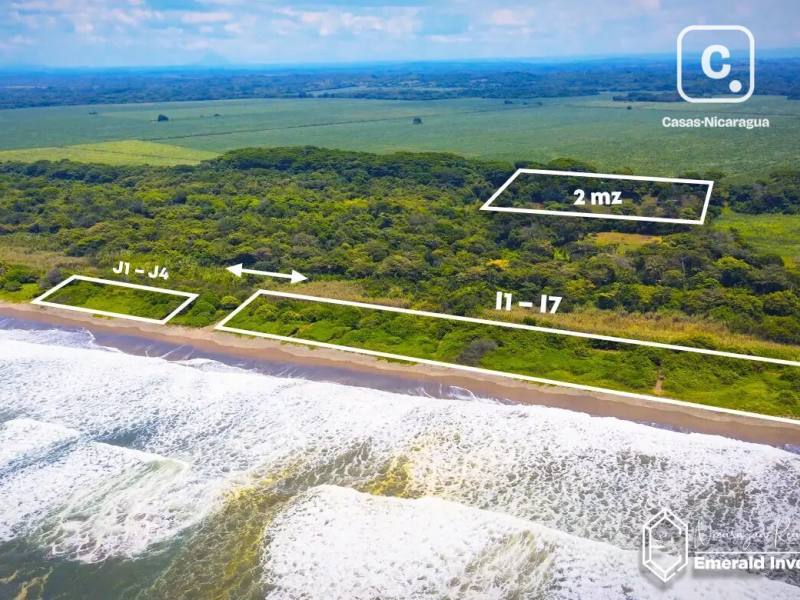 Terreno de 21,855 m² en tres secciones frente a la playa en Playa Miraflores, San Rafael del Sur