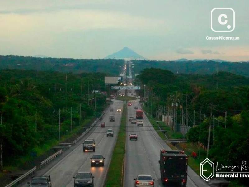 Terreno de 165,921 m² (41 acres) en 4 planos sobre Carretera Masaya, Nindirí