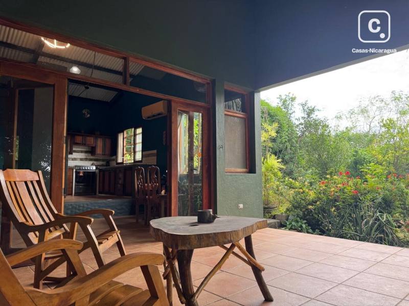 Casa en venta en San Juan del Sur, Rivas – 2 hab, 1,109 m²