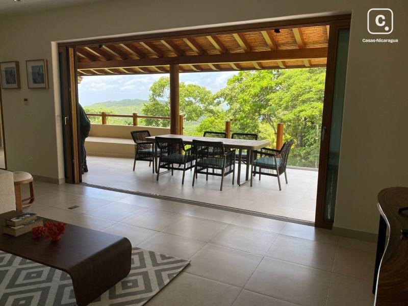 Casa de playa en venta en Tola, Rivas – 4 hab, 261 m²