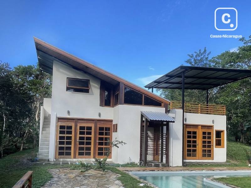Casa en venta en San Juan del Sur, Rivas – 2 hab, 1,400 m²