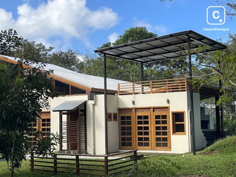Casa en venta en San Juan del Sur, Rivas – 2 hab, 1,400 m²