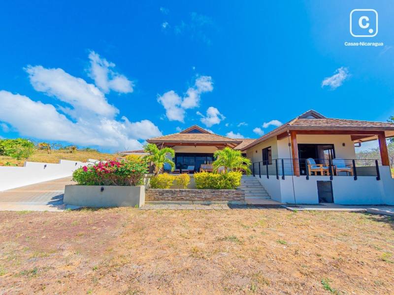 Casa en venta en San Juan del Sur, Rivas – 4 hab, 2,190 m²