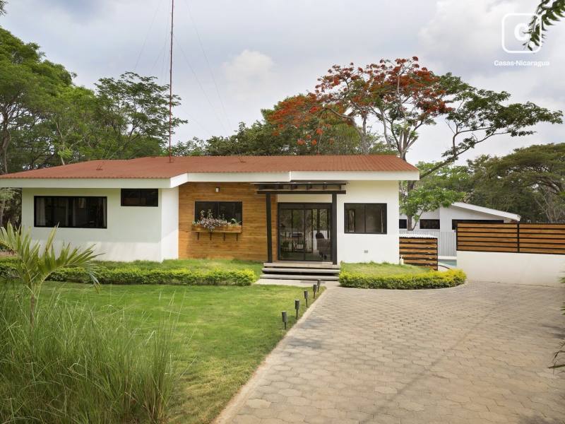 Casa en venta en San Juan del Sur, Rivas – 2 hab, 134 m²