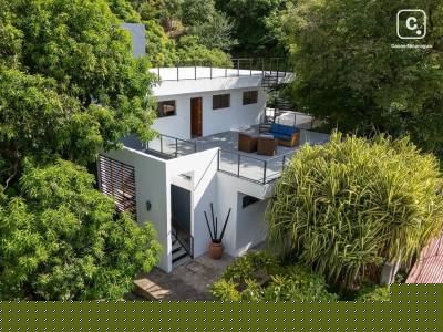Casa de 3 habitaciones en 230 m² con jardines de 1,113 m², San Juan del Sur