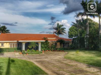 Casa en venta o alquiler en Carretera Sur, Managua – 5 hab, 740 m²
