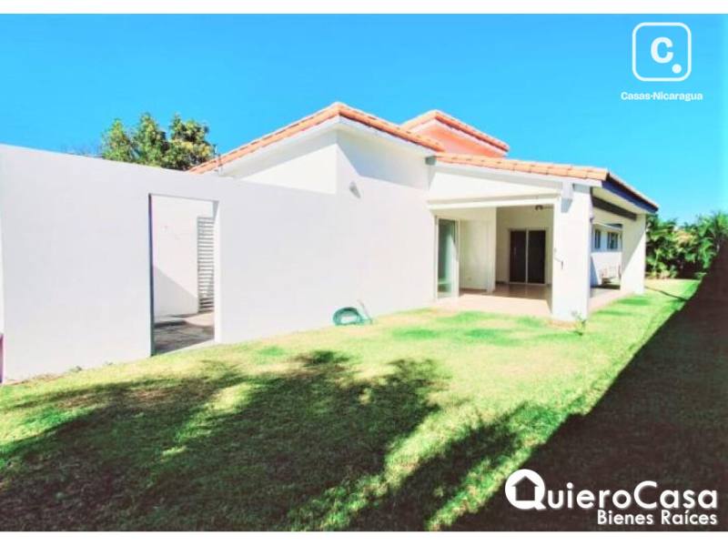 Casa en venta en Santo Domingo, Managua – 3 hab, 235 m²