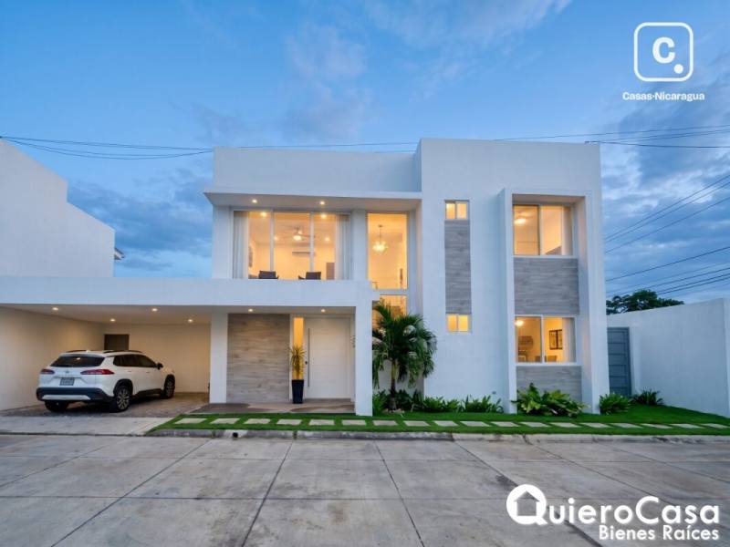 Casa en venta en Santo Domingo, Managua – 4 hab, 372 m²