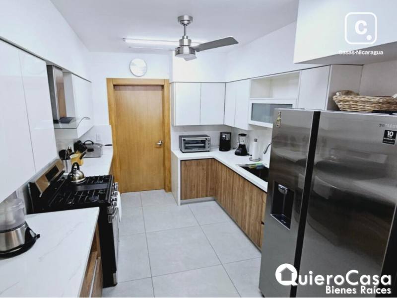 Casa en venta en Santo Domingo, Managua – 4 hab, 372 m²