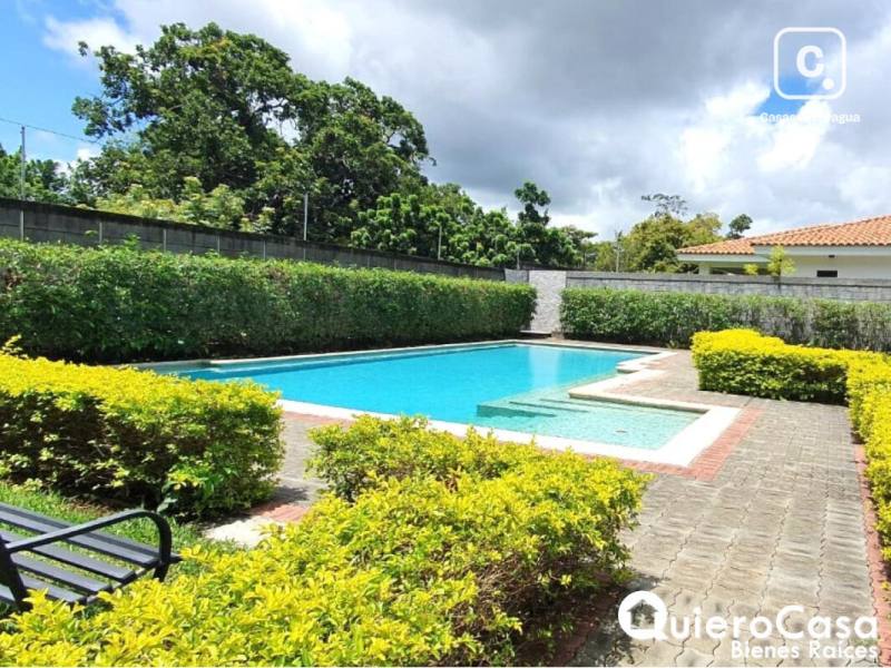 Casa en venta en Santo Domingo, Managua – 4 hab, 350 m², US$ 470,000