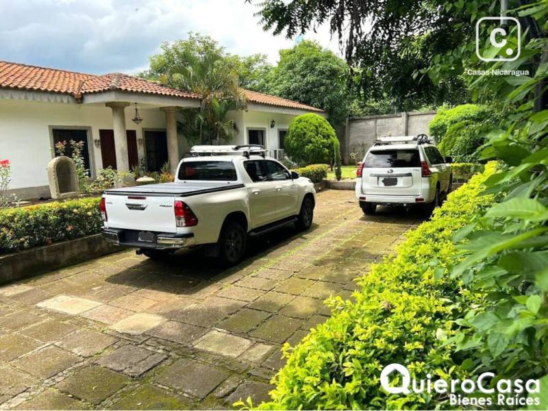 Casa en venta en Carretera Vieja a León, Managua – 3 hab, 285 m²