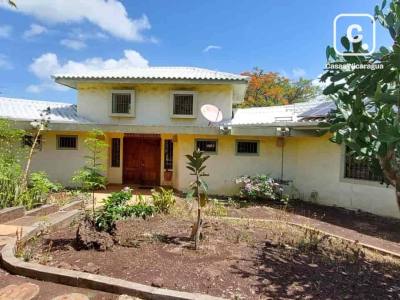 Casa en venta en Carretera Vieja a León, Managua – 4 hab