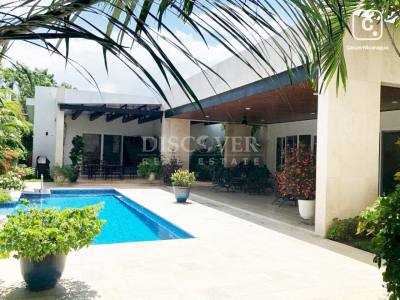 Casa en venta o alquiler en Santo Domingo, Managua – 5 hab, 750 m²