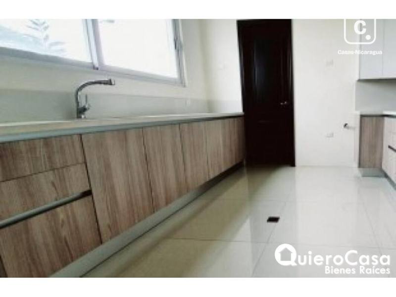 Casa en venta en Managua – 3 hab, 380 m²