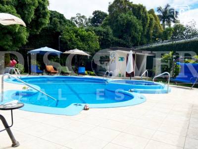 Casa en venta o alquiler en Las Colinas, Managua – 5 hab, 1,000 m²
