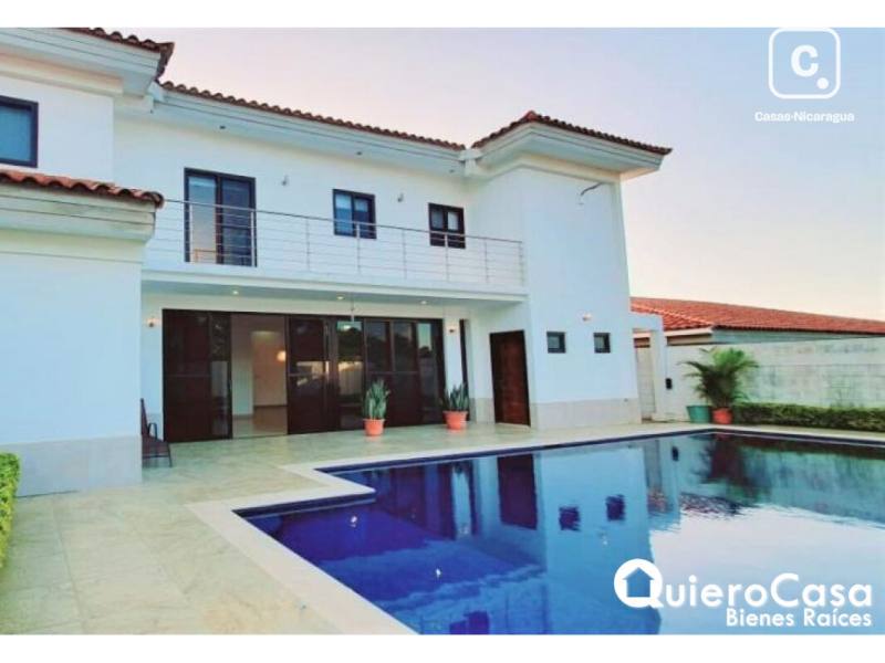 Casa en venta en Santo Domingo, Managua – 4 hab, 429 m²