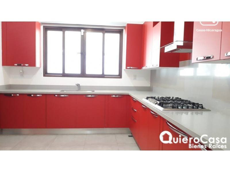 Casa en venta en Santo Domingo, Managua – 3 hab, US$ 425,000