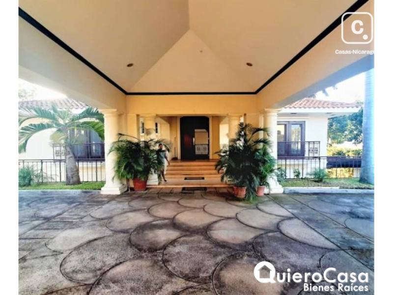 Casa en venta en Santo Domingo, Managua – 4 hab, 900 m², US$ 950,000