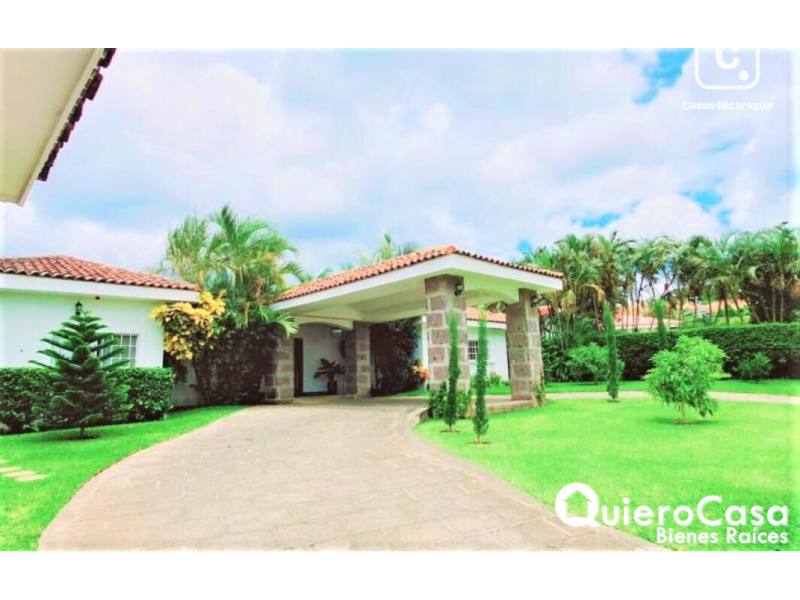 Casa en venta en Santo Domingo, Managua – 4 hab, 420 m², US$ 419,000