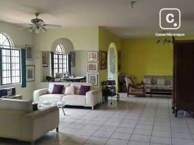 Casa en venta en Carretera Masaya, Managua – 4 hab, 914 m²