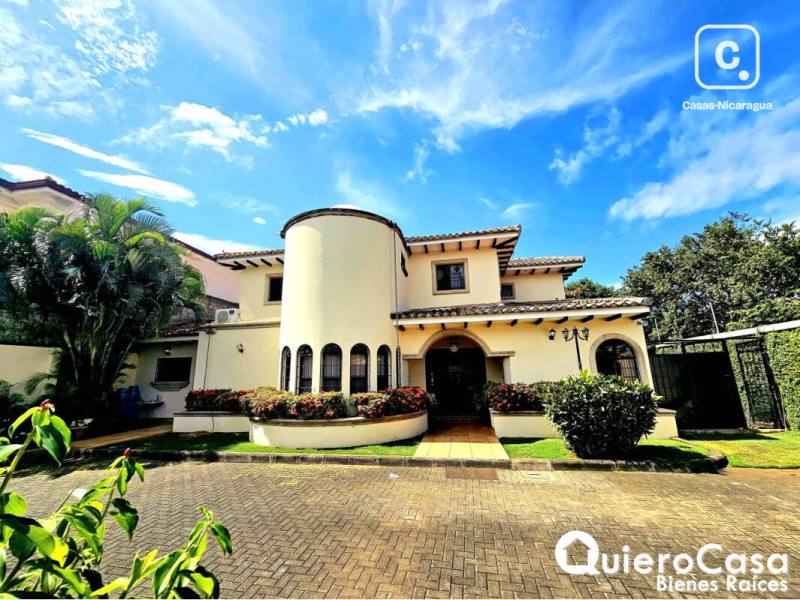 Casa en venta en Santo Domingo, Managua – 4 hab, 520 m²
