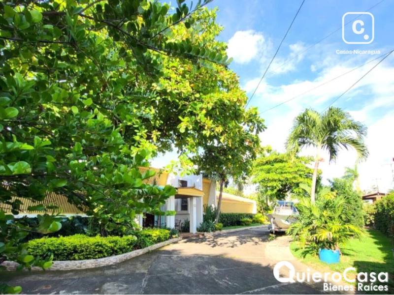 Casa en venta en Las Colinas, Managua – 4 hab, 380 m²