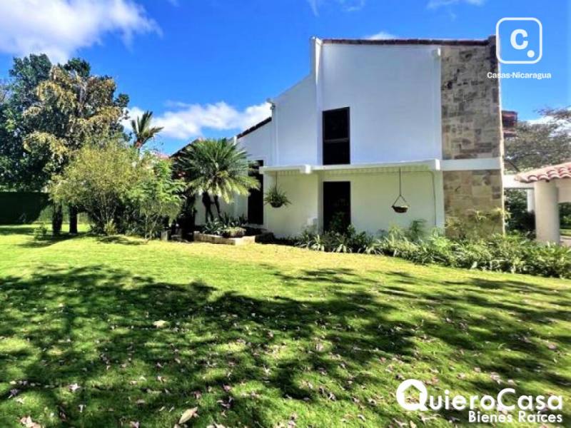Casa en venta en Santo Domingo, Managua – 4 hab, 374 m²