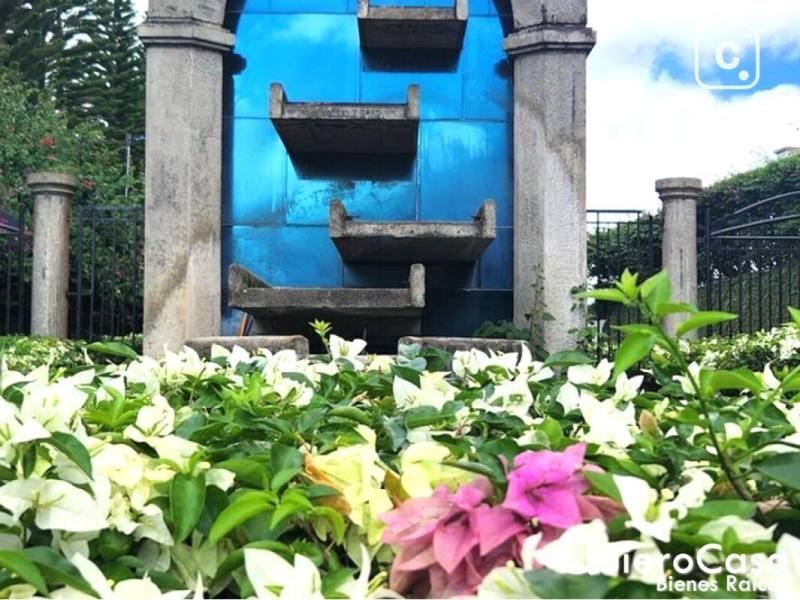 Casa en venta en Villa Fontana, Managua – 7 hab, 961 m²