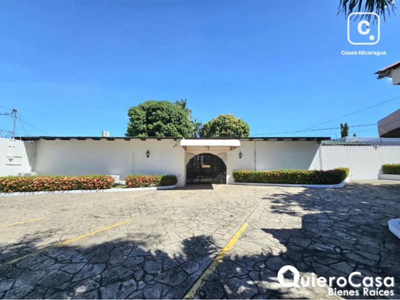 Casa en alquiler en Bolonia, Managua – 12 hab, 734 m²