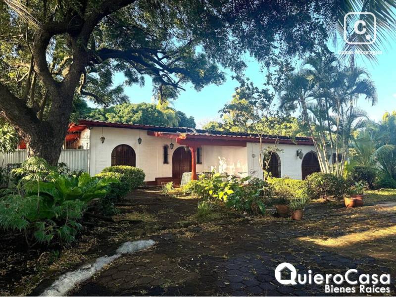 Casa en venta en Las Colinas, Managua – 3 hab, 298 m²