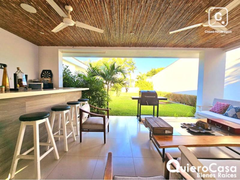 Casa en alquiler en Las Colinas, Managua – 3 hab, 250 m²