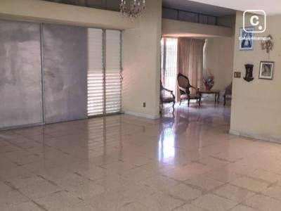 Casa en venta en Bolonia, Managua – 4 hab, 500 m²