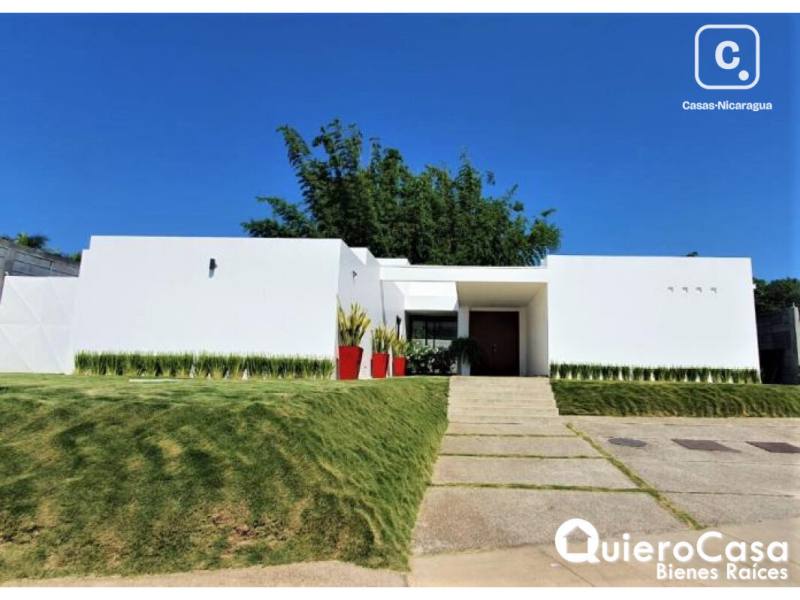 Casa en venta en Santo Domingo, Managua – 3 hab, 330 m²