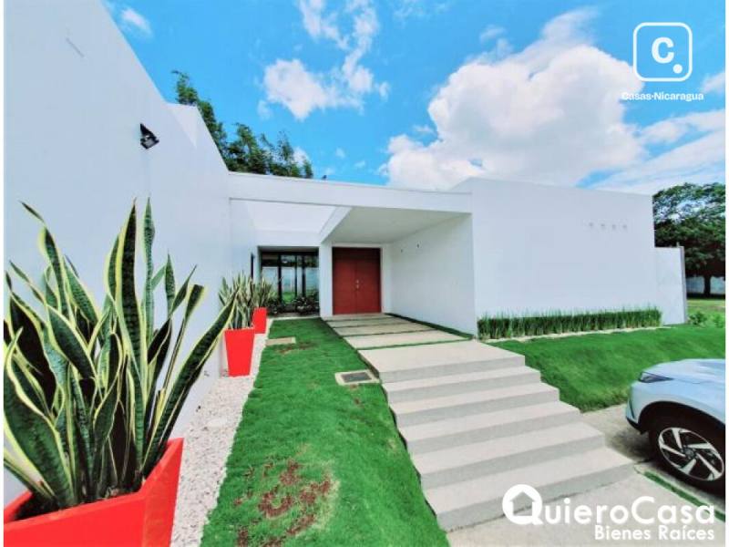 Casa en venta en Santo Domingo, Managua – 3 hab, 330 m²