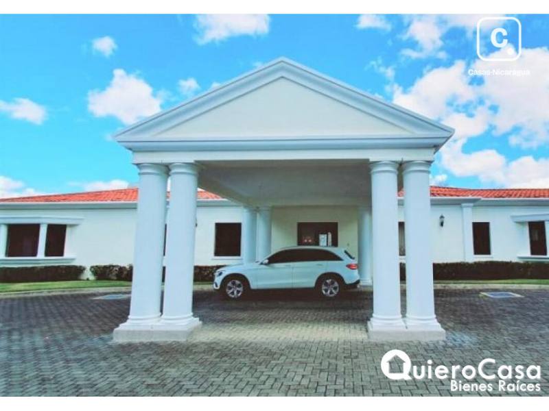 Casa en venta en Villa Fontana, Managua – 4 hab, 700 m²