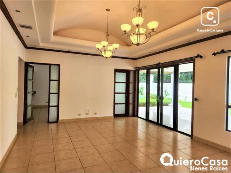 Casa en alquiler en Las Cumbres, Managua – 3 hab, US$ 3,000/mes