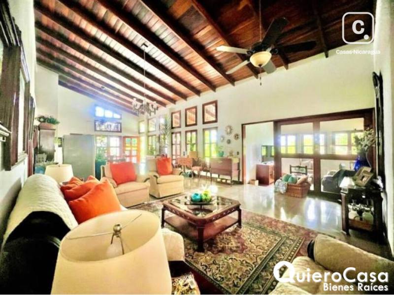 Casa en venta en Carretera Sur, Managua – 4 hab, 465 m²