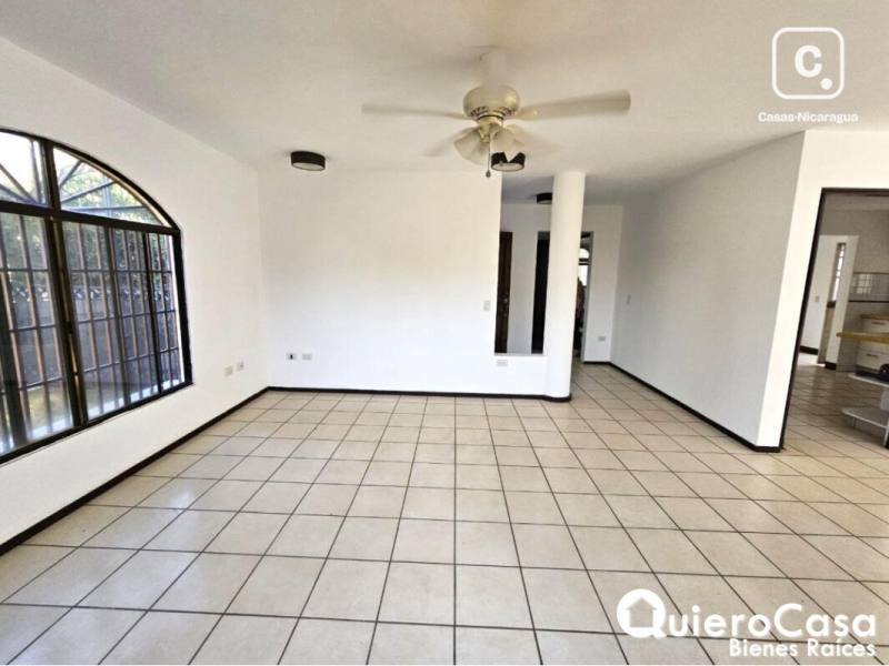 Casa en venta en Santo Domingo, Managua – 4 hab, 216 m²