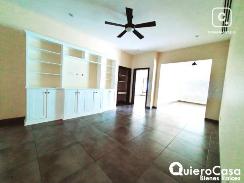 Casa en venta en Santo Domingo, Managua – 4 hab, US$ 525,000