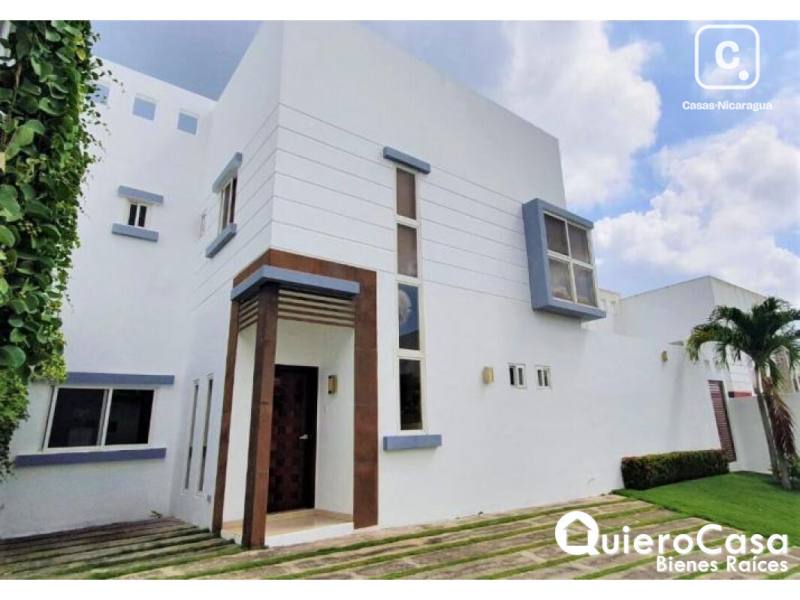 Casa en venta en Santo Domingo, Managua – 3 hab, 217 m², US$ 240,000