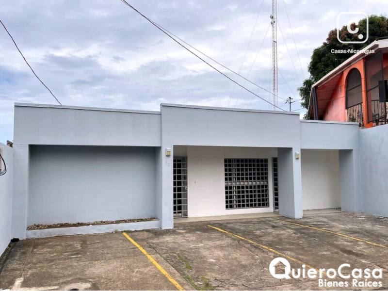Oficina en venta en Los Robles, Managua – 240 m²
