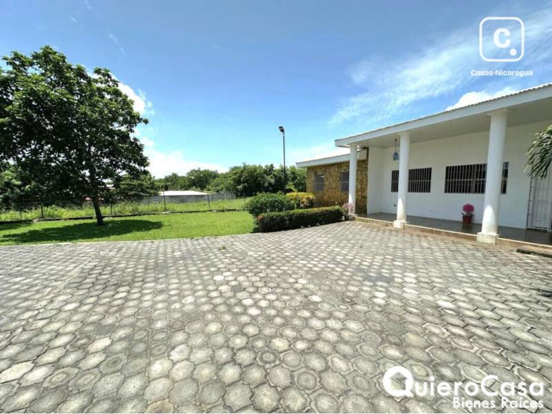 Casa en venta en Veracruz, Managua – 4 hab, 2,221 m²