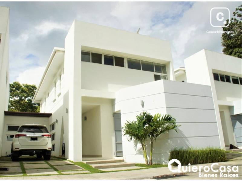 Casa en venta en Villa Fontana, Managua – 3 hab, 237 m²