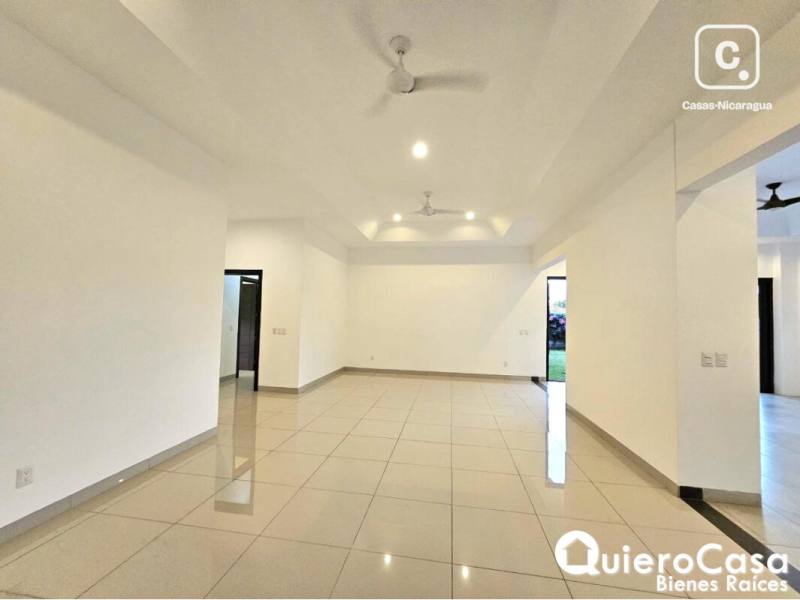 Casa en alquiler en Santo Domingo, Managua – 3 hab, 374 m²