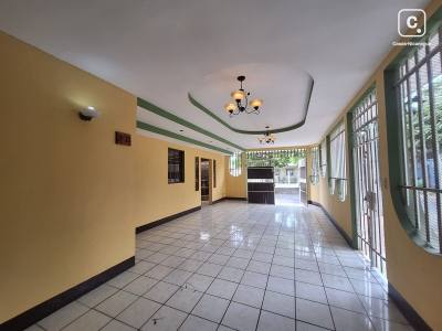 Casa en venta en Managua – 6 hab, 242 m²