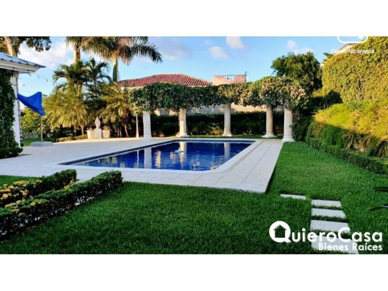 Casa en venta en Las Colinas, Managua – 3 hab, 425 m²