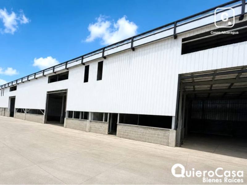 Bodega en alquiler en Santo Domingo, Managua – 1,439 m²