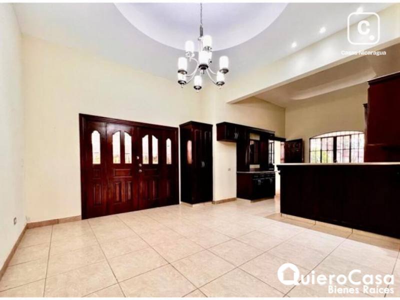 Casa en venta en Carretera Sur, Managua – 3 hab, 300 m²