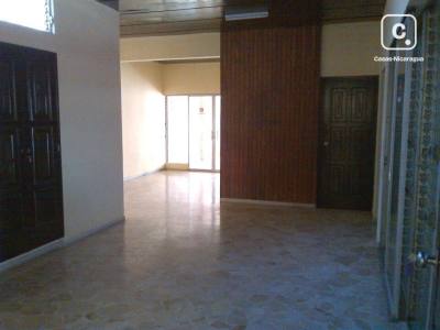 Casa en venta o alquiler en Planes de Altamira, Managua – 5 hab, 400 m²