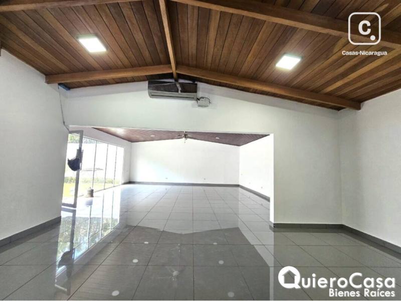 Oficina en venta en Las Colinas, Managua – 400 m²